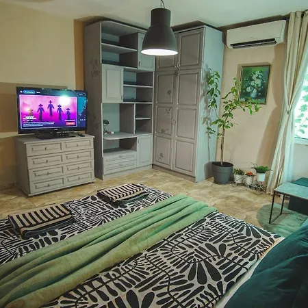 Prázdninový dům House Tsimerman 4 Bedroom Private House Free Parking Private Garden