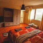 בית נופש House Tsimerman 4 Bedroom Private House Free Parking Private Garden *