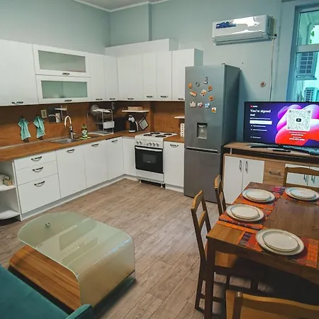 House Tsimerman 4 Bedroom Private House Free Parking Private Garden