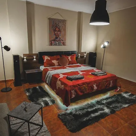 Casa vacanze House Tsimerman 4 Bedroom Private House Free Parking Private Garden